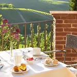Relais Di Tenuta Santa Caterina Landhaus *